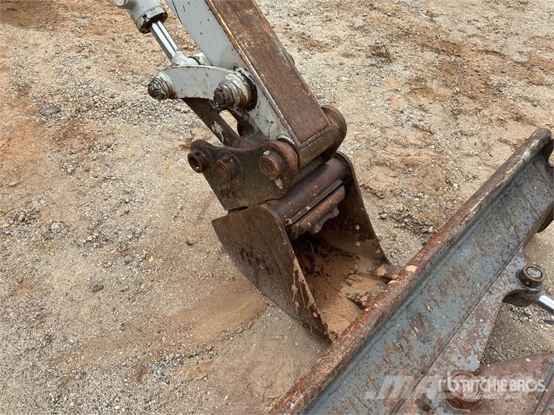 Takeuchi TB235 Minigravemaskiner