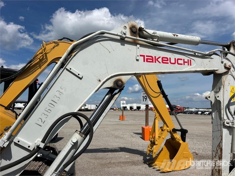 Takeuchi TB235-2 Mini Excavator Mini ekskavatori < 7 t