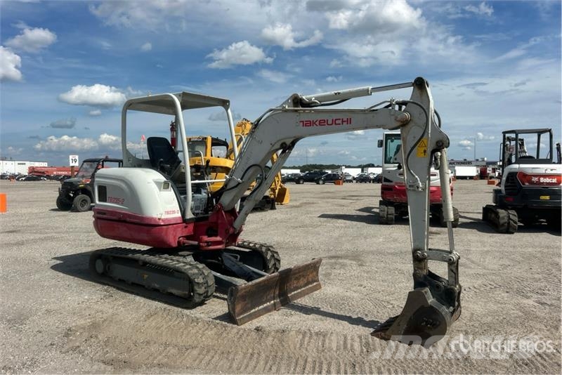Takeuchi TB235-2 Mini Excavator Mini ekskavatori < 7 t
