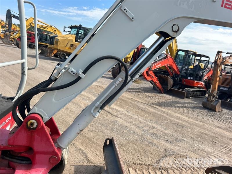 Takeuchi TB240 Miniescavatori