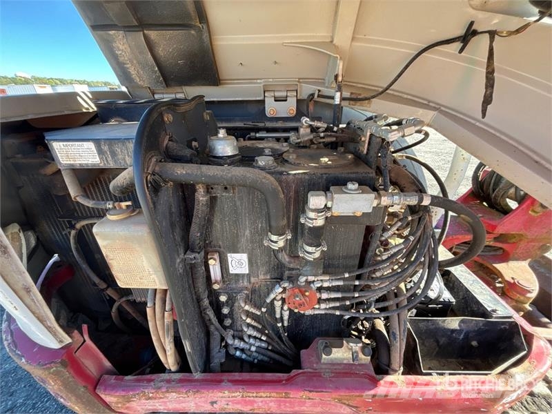 Takeuchi TB240 حفارات صغيرة أقل من 7 طن (حفارات صغيرة)