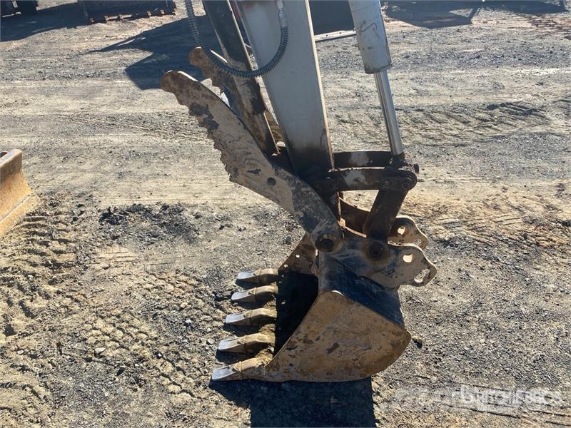Takeuchi TB240 Minigravemaskiner