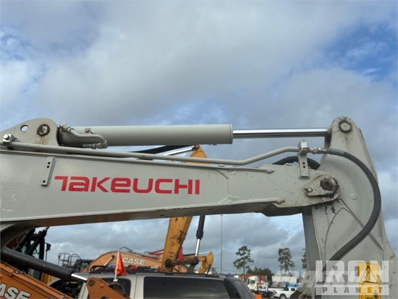 Takeuchi TB240 Mini excavadoras < 7t