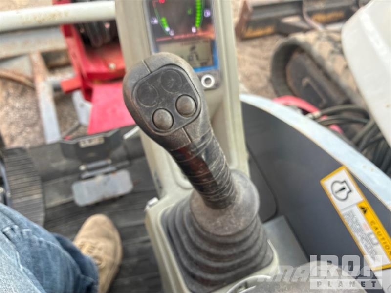 Takeuchi TB240 Mini excavadoras < 7t