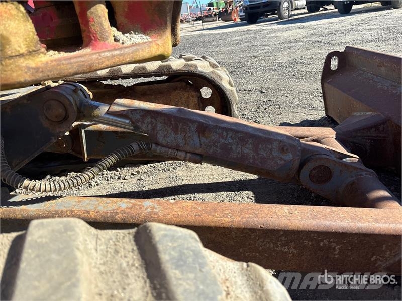 Takeuchi TB240 حفارات صغيرة أقل من 7 طن (حفارات صغيرة)