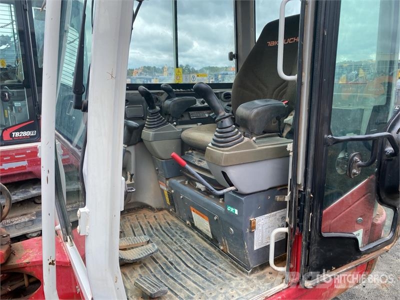 Takeuchi TB240 حفارات صغيرة أقل من 7 طن (حفارات صغيرة)