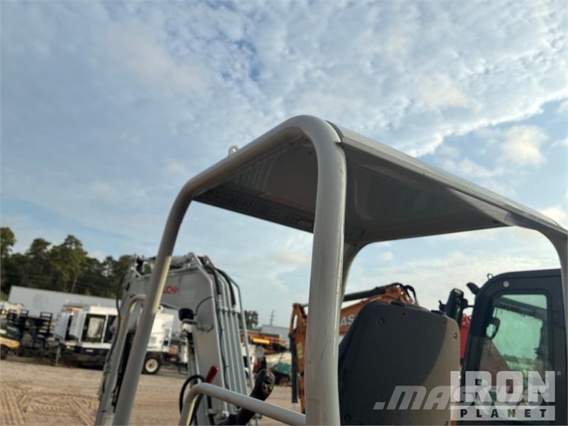 Takeuchi TB240 Mini excavadoras < 7t