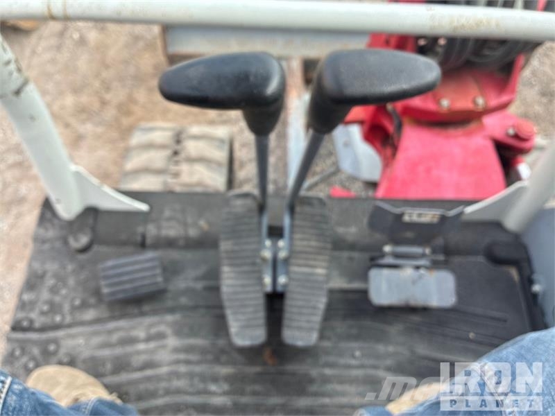 Takeuchi TB240 Mini excavadoras < 7t