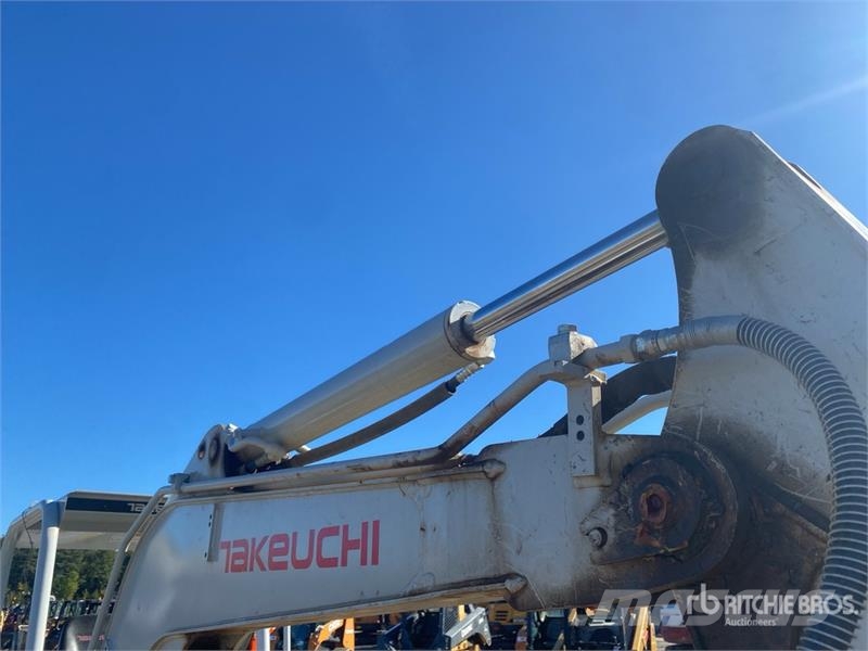 Takeuchi TB240 Minigravemaskiner