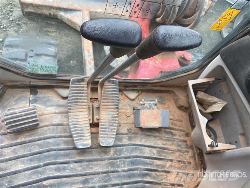 Takeuchi TB240 حفارات صغيرة أقل من 7 طن (حفارات صغيرة)