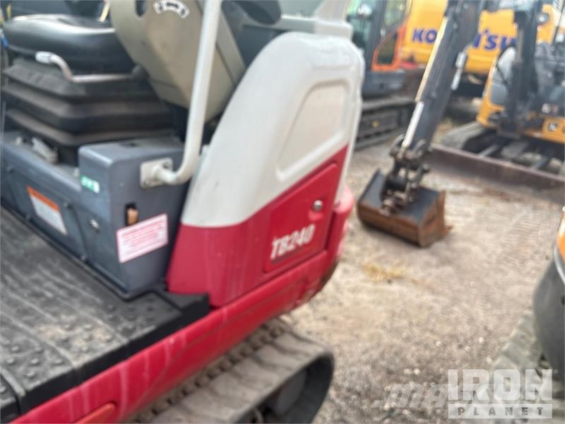 Takeuchi TB240 Mini excavadoras < 7t