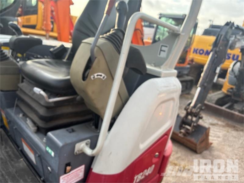 Takeuchi TB240 Mini excavadoras < 7t
