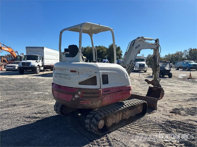 Takeuchi TB240 حفارات صغيرة أقل من 7 طن (حفارات صغيرة)