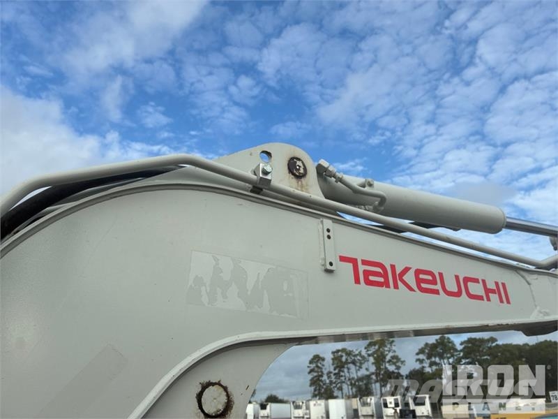 Takeuchi TB240 Mini excavadoras < 7t