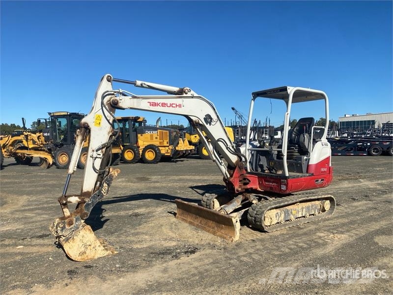 Takeuchi TB240 Minigravemaskiner