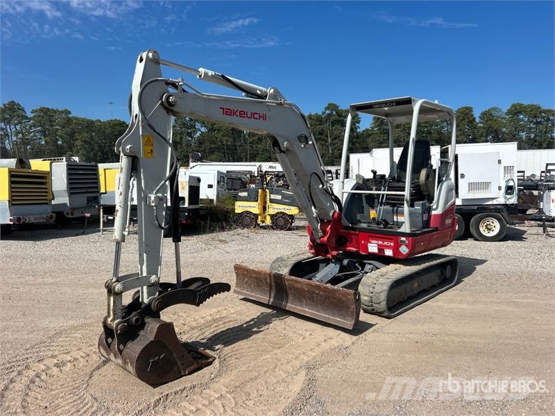 Takeuchi TB240 Miniescavatori