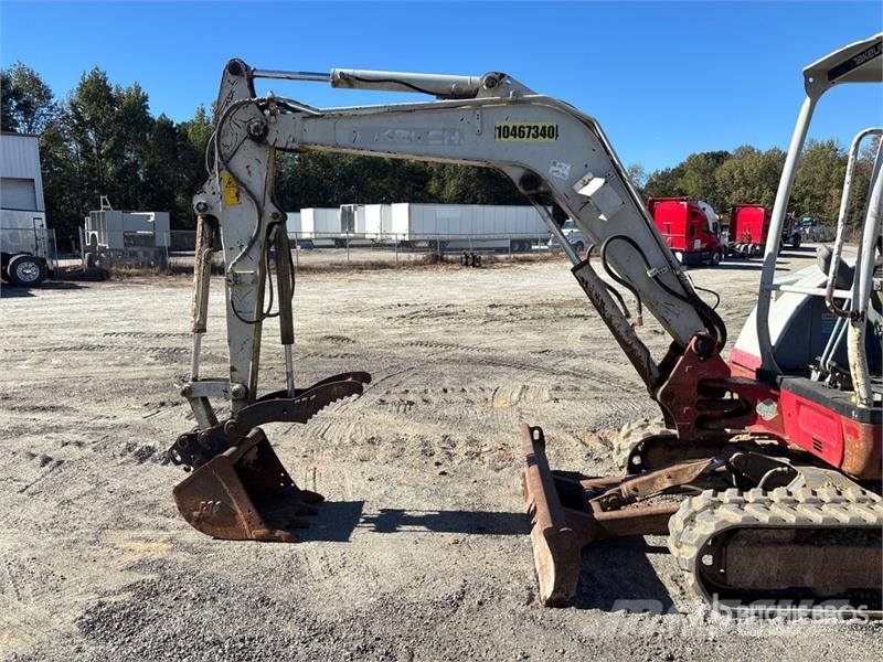 Takeuchi TB240 حفارات صغيرة أقل من 7 طن (حفارات صغيرة)