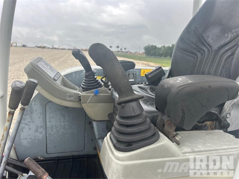 Takeuchi TB260 Minigrävare < 7t