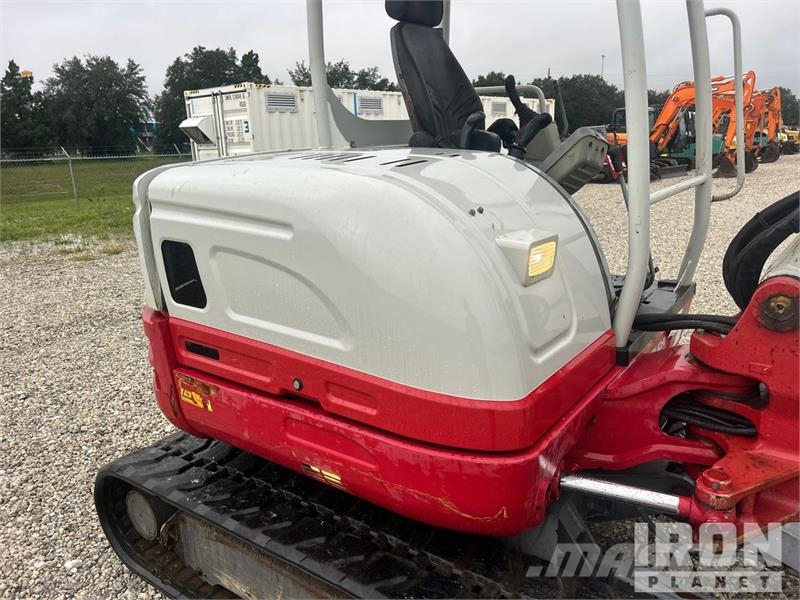Takeuchi TB260 Minigrävare < 7t