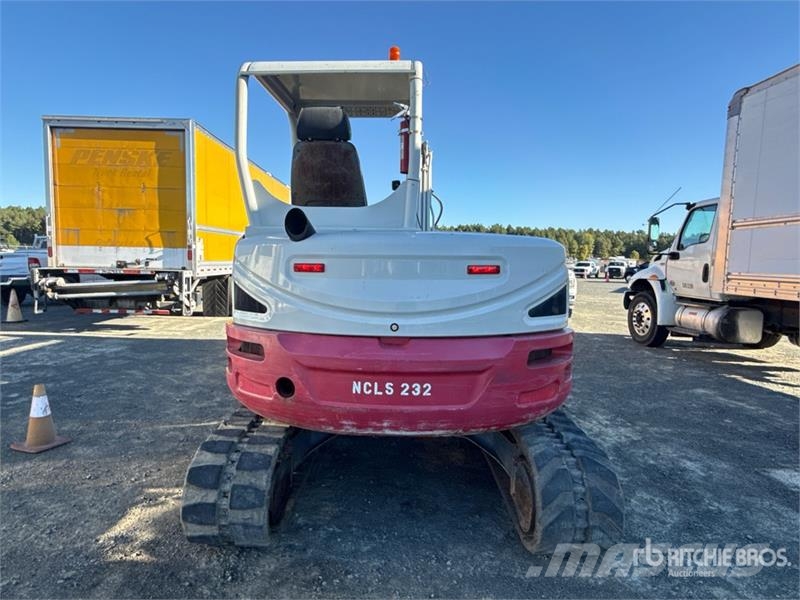 Takeuchi TB260 Mini bagri <7t