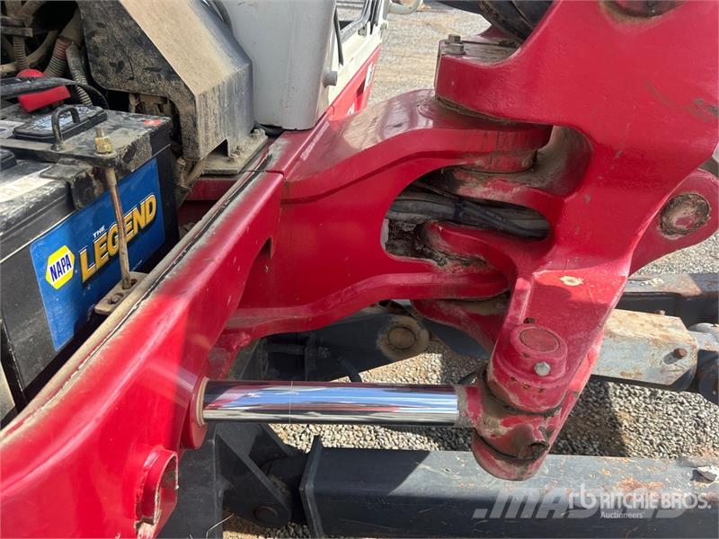 Takeuchi TB260 حفارات صغيرة أقل من 7 طن (حفارات صغيرة)