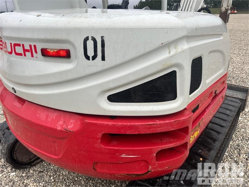 Takeuchi TB260 Minigrävare < 7t