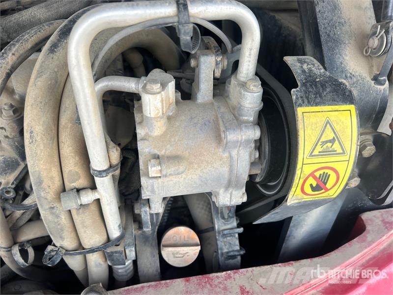Takeuchi TB260 حفارات صغيرة أقل من 7 طن (حفارات صغيرة)