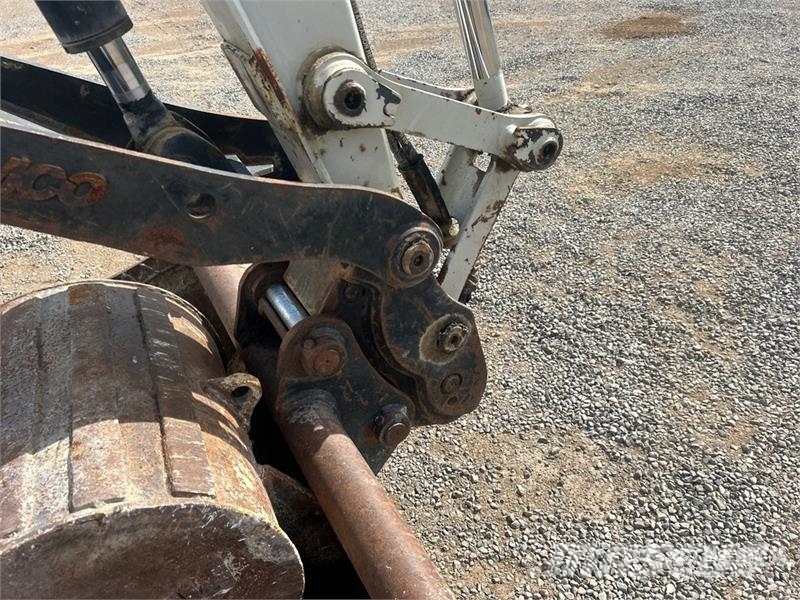 Takeuchi TB260 حفارات صغيرة أقل من 7 طن (حفارات صغيرة)