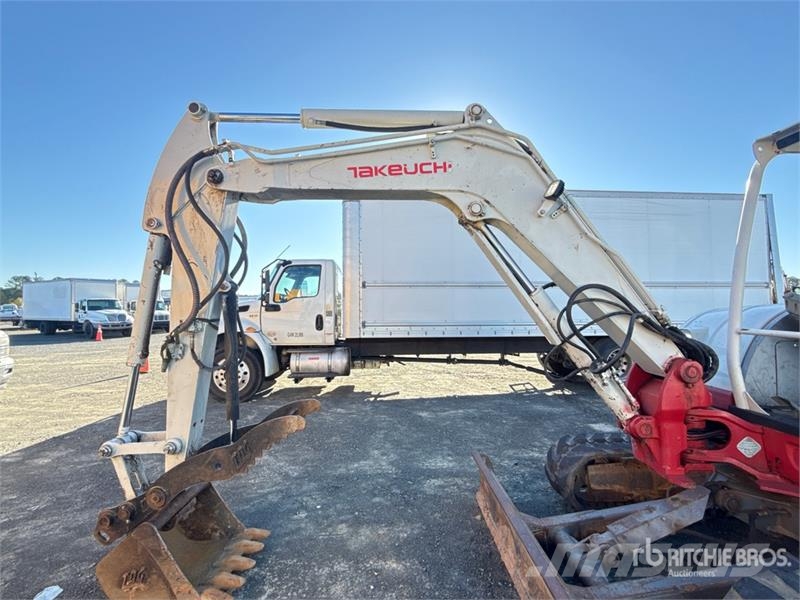 Takeuchi TB260 Mini bagri <7t