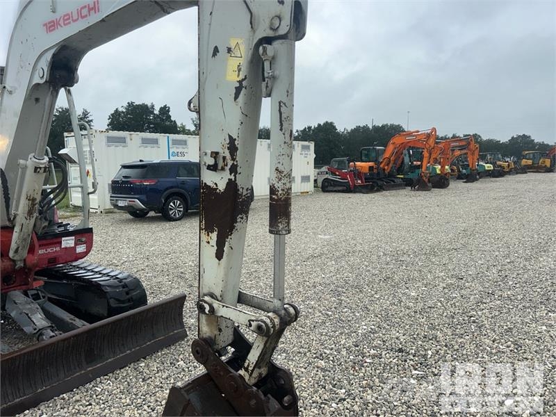 Takeuchi TB260 Minigrävare < 7t