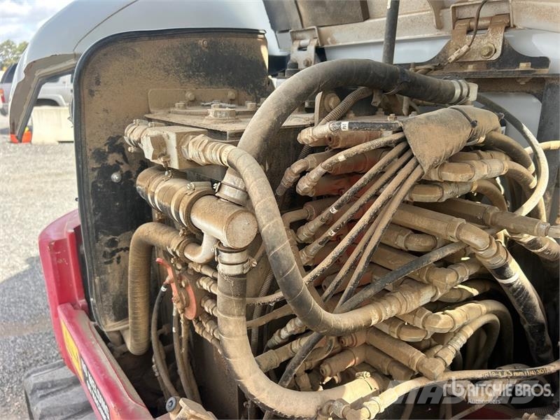 Takeuchi TB260 حفارات صغيرة أقل من 7 طن (حفارات صغيرة)