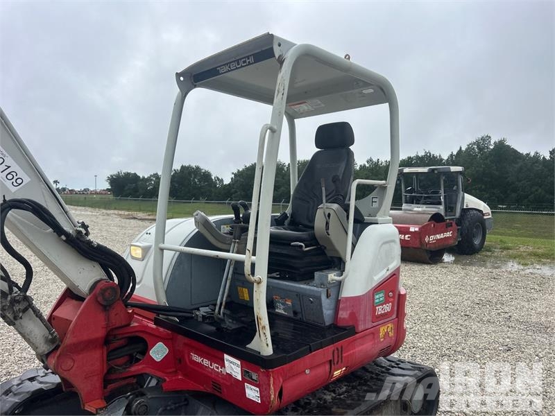 Takeuchi TB260 Minigrävare < 7t