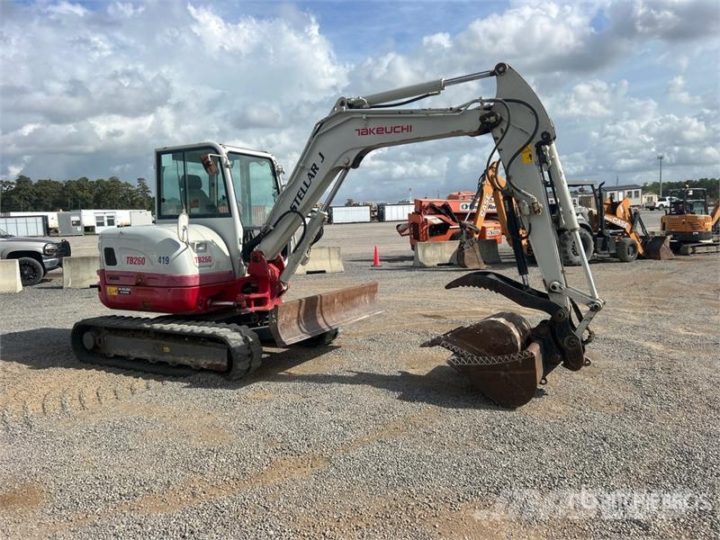 Takeuchi TB260 حفارات صغيرة أقل من 7 طن (حفارات صغيرة)