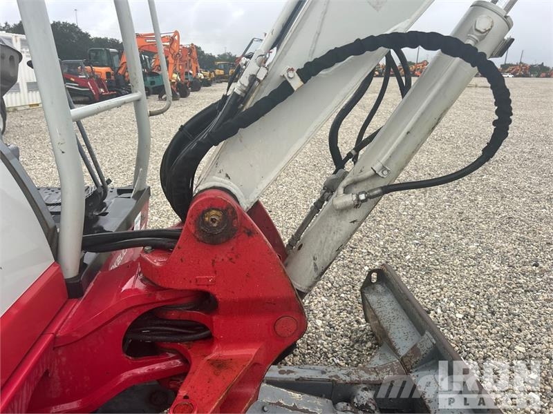 Takeuchi TB260 Minigrävare < 7t