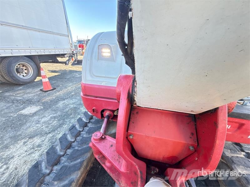 Takeuchi TB260 Mini bagri <7t