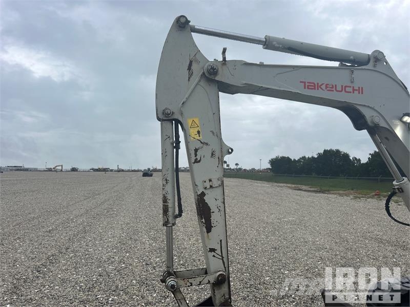 Takeuchi TB260 Minigrävare < 7t