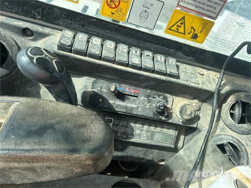 Takeuchi TB260 حفارات صغيرة أقل من 7 طن (حفارات صغيرة)