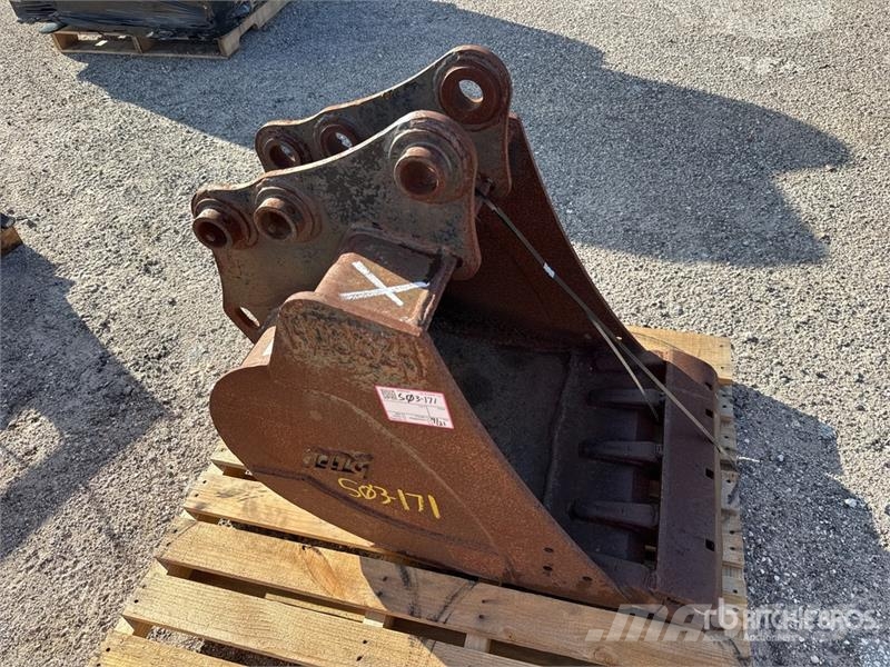 Takeuchi TB260BKT24 24 in Digging Excavator Bucket دلاء
