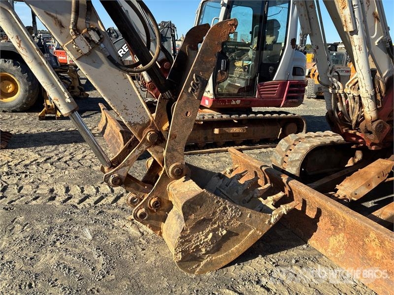 Takeuchi TB285 Tracked Excavator Roomikekskavaatorid