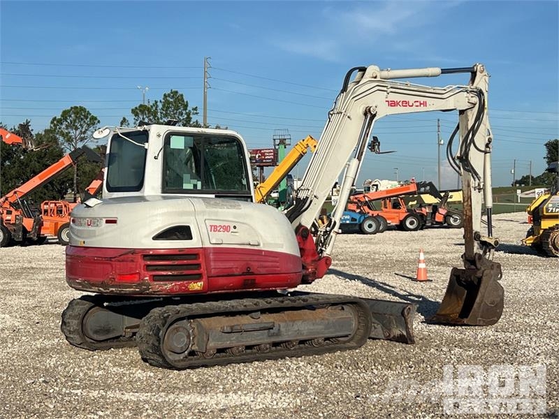 Takeuchi TB290 Bageri guseničari