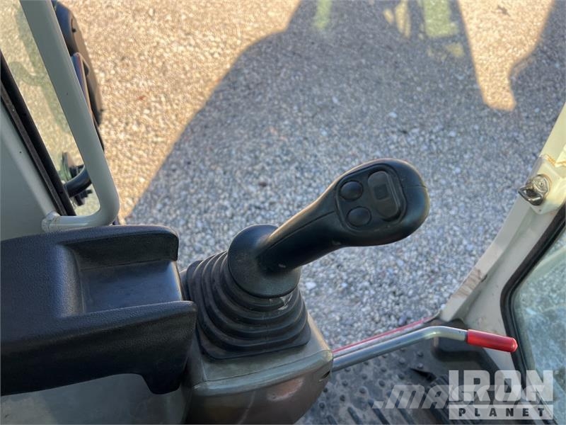 Takeuchi TB290 Bageri guseničari