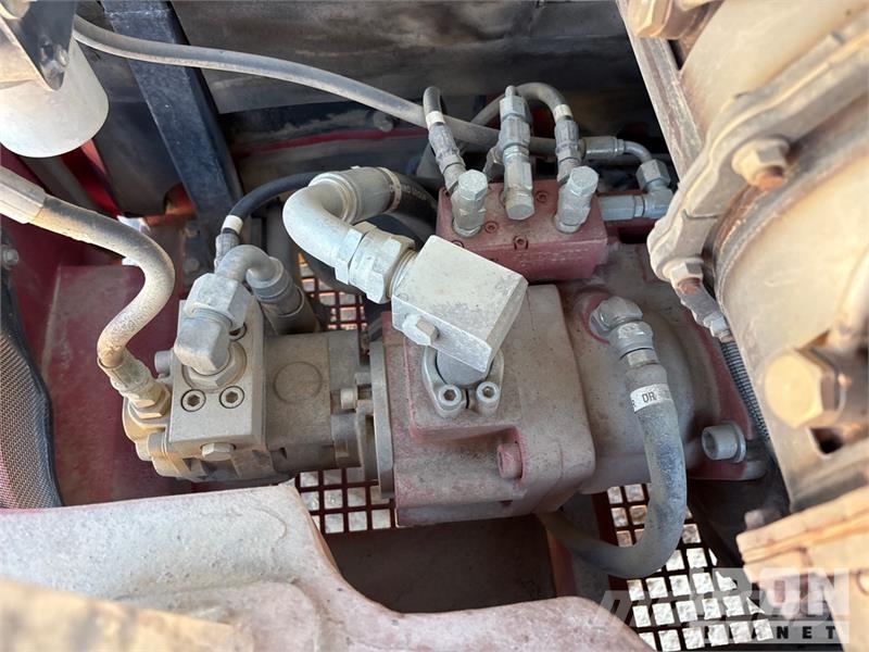 Takeuchi TB290 대형 굴삭기 29톤 이상