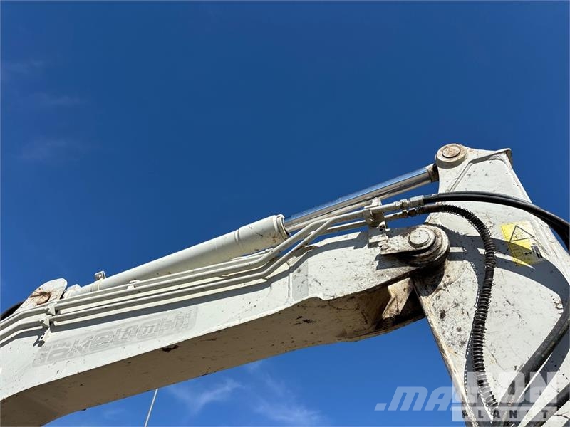Takeuchi TB290 대형 굴삭기 29톤 이상