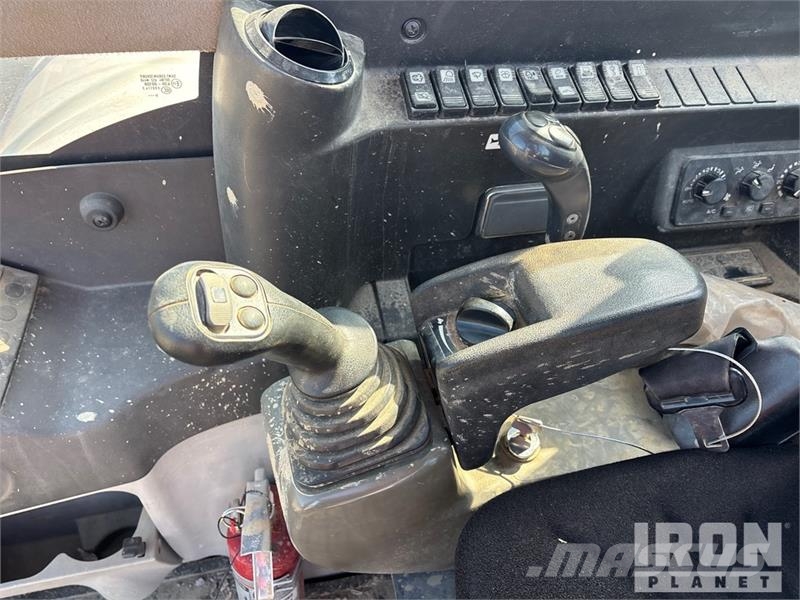 Takeuchi TB290 대형 굴삭기 29톤 이상