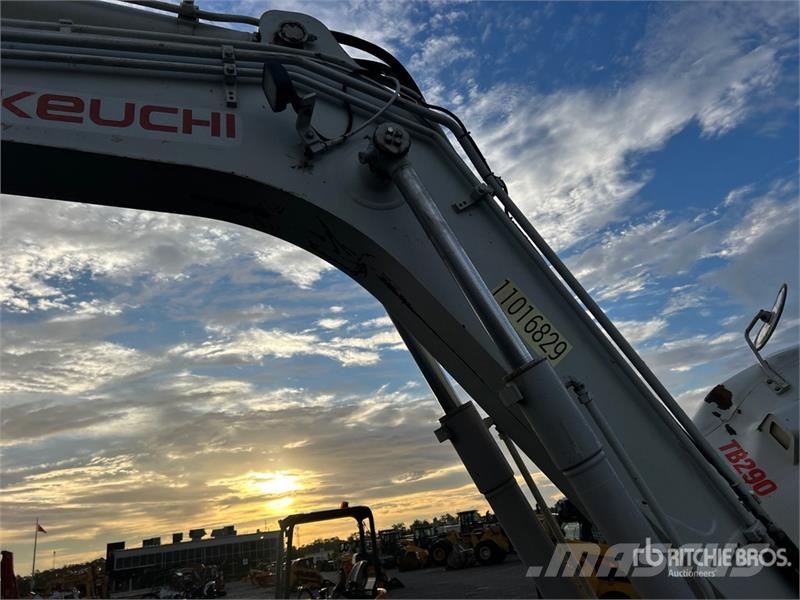 Takeuchi TB290C Mini Excavator Mini bagri <7t