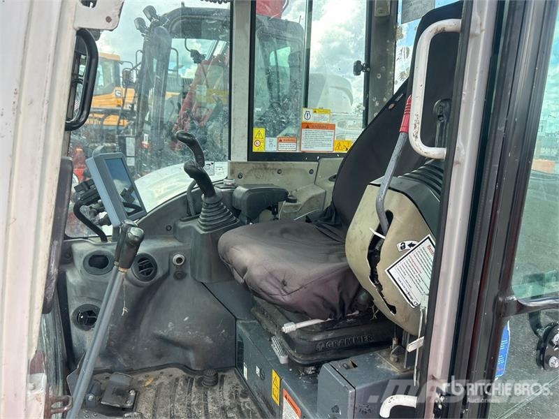 Takeuchi TB370 Tracked Excavator Верижен екскаватор