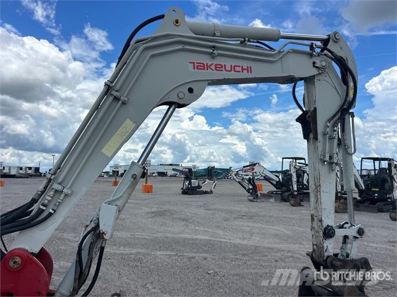 Takeuchi TB370 Tracked Excavator Верижен екскаватор