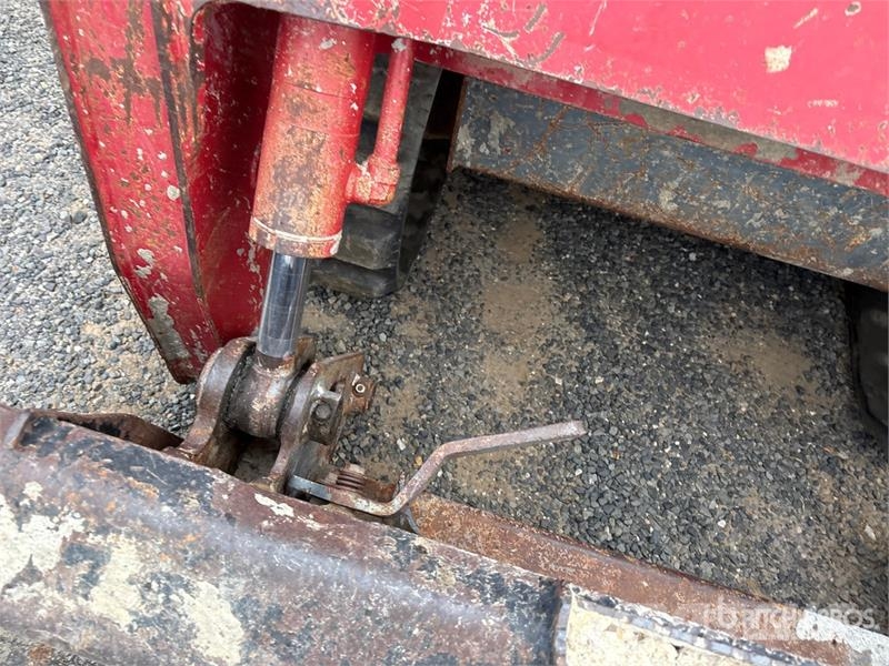 Takeuchi TL10 Kompaktrakodók