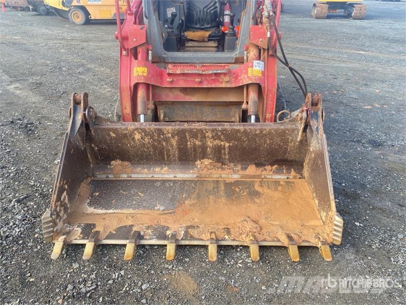 Takeuchi TL10V2 Compact Track Loader Minilæsser - skridstyret
