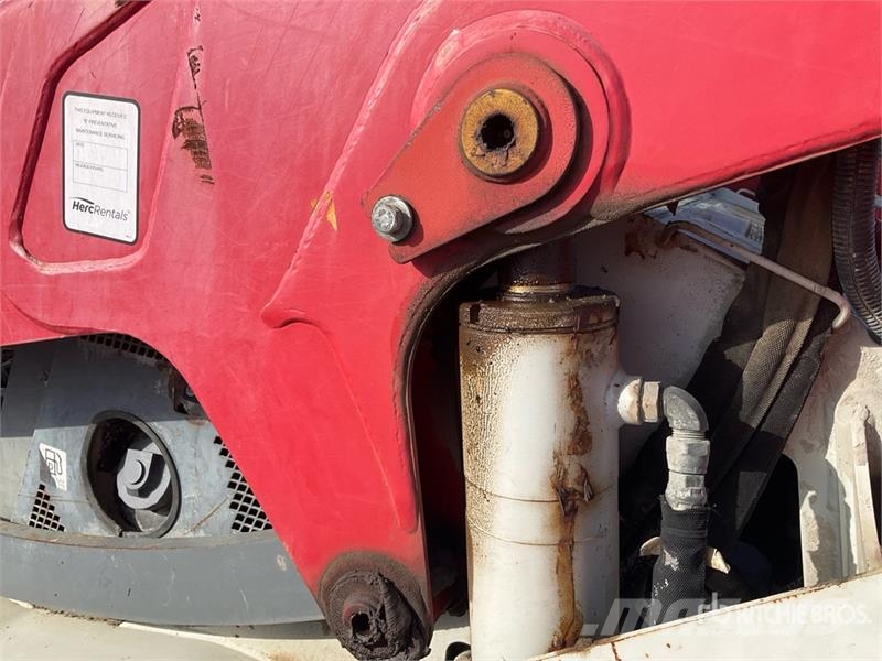 Takeuchi TL10V2 Compact Track Loader Kompaktrakodók